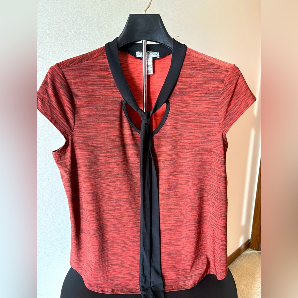 Vintage Susie Stucco Red Heathered Tie-Neck Women's Top w/ Black Trim - Size L